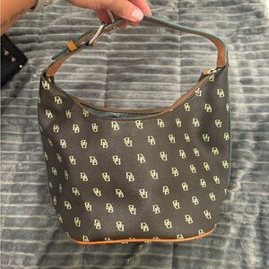 Dooney & Bourke purse